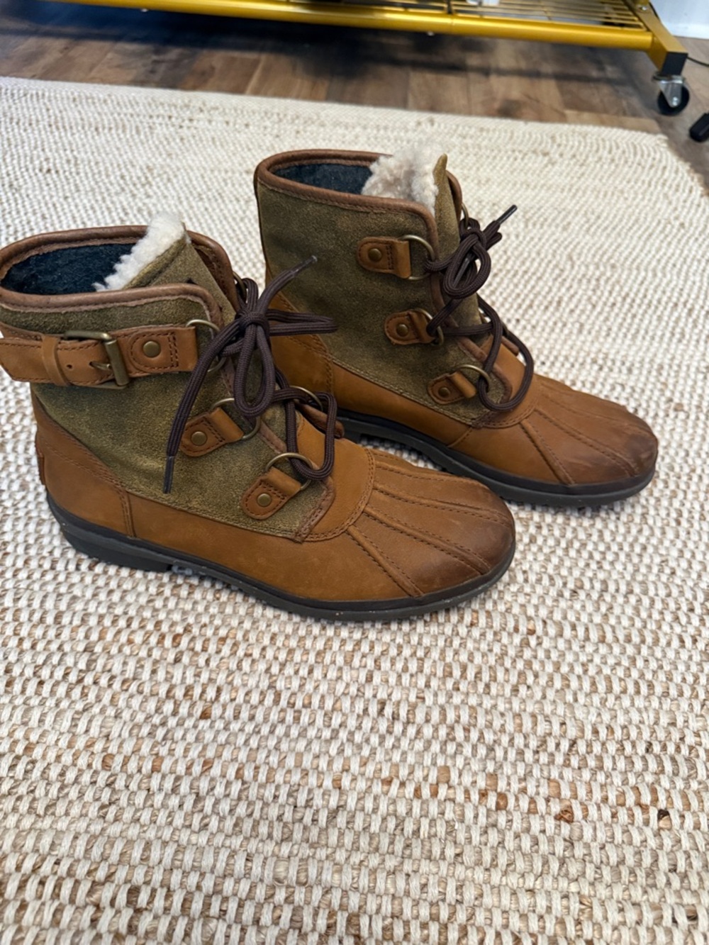 UGG CECILE Waterproof Duck Boot Size 7